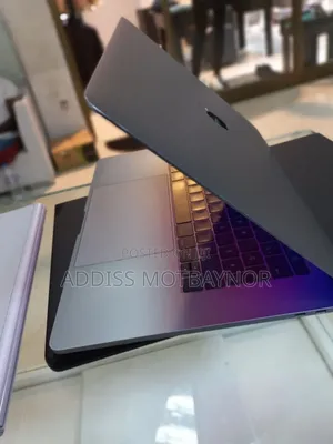 New Laptop Apple MacBook 2016 16GB Intel Core I7 SSD 512GB