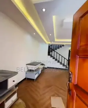 5bdrm House in Ayat, G+1 Luxury, Bole for sale