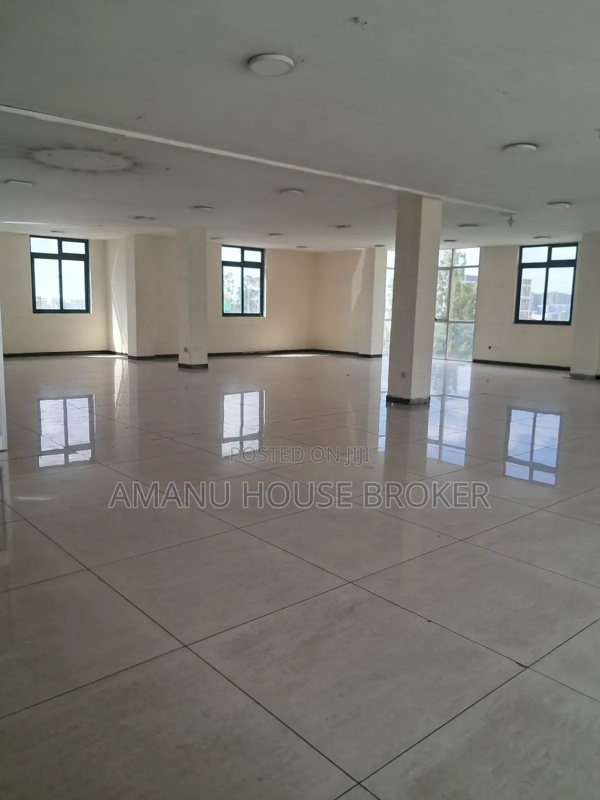 አስቸኳይ የሚከራይ ቢሮ በካሜ 690birr