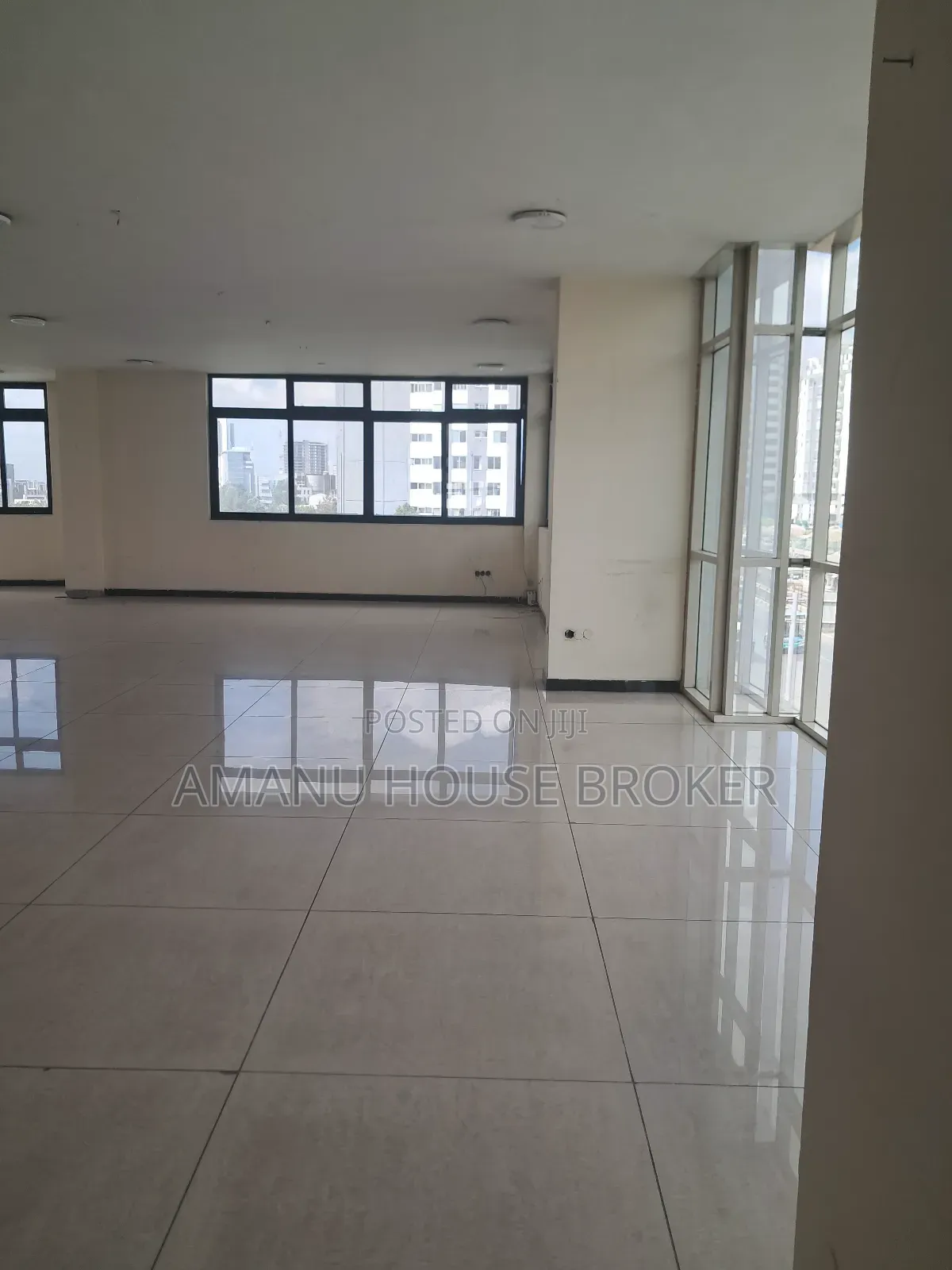 አስቸኳይ የሚከራይ ቢሮ በካሜ 690birr