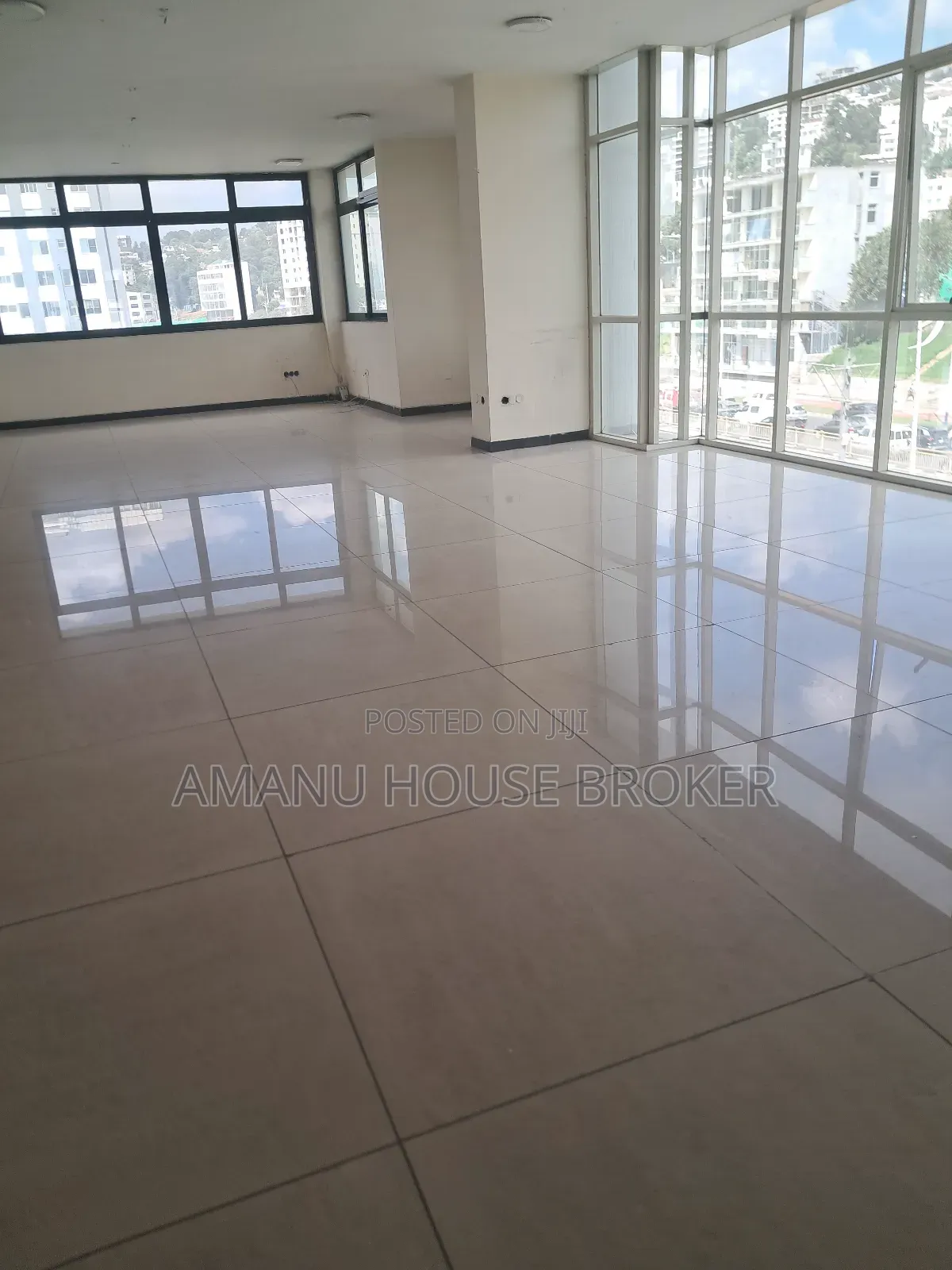 አስቸኳይ የሚከራይ ቢሮ በካሜ 690birr