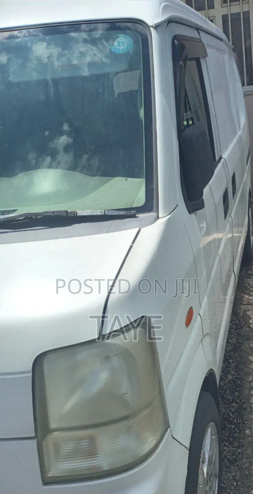 Suzuki Every Wagon 2012 White