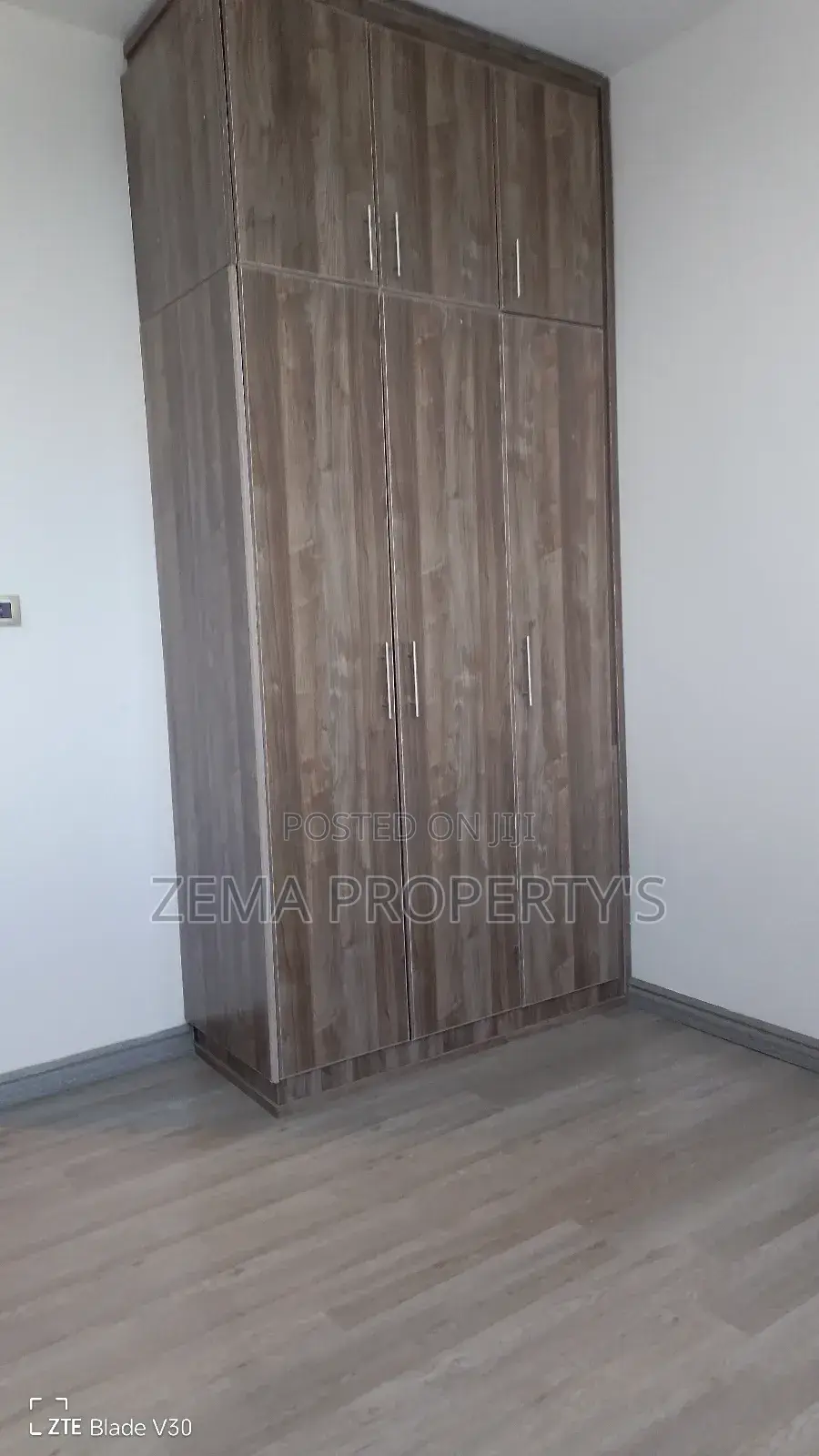 9 Kare Office 9000 Birr Only Around Dembel