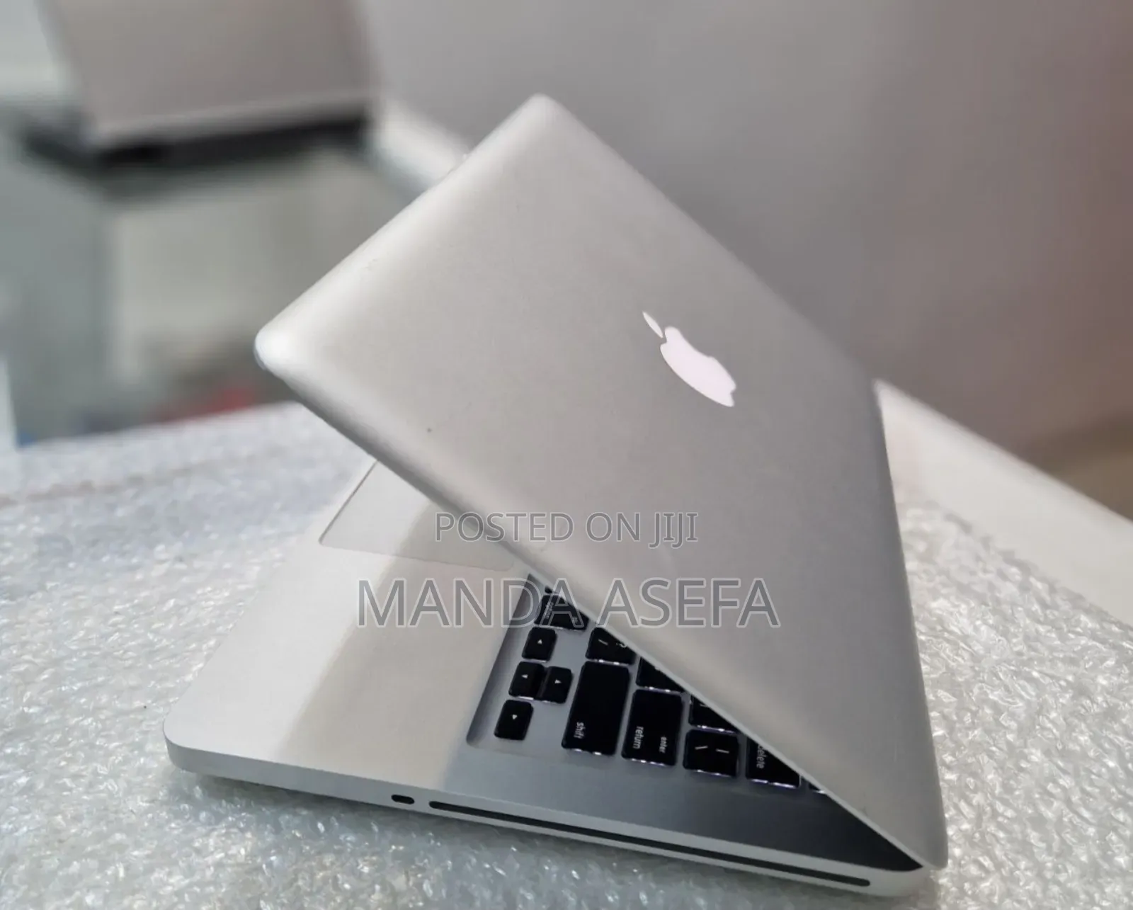 New Laptop Apple MacBook Pro 2012 4GB Intel Core I5 HDD 500GB
