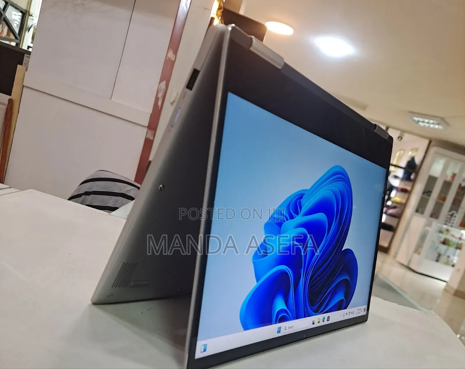 New Laptop Lenovo ThinkPad Yoga 8GB Intel Core I5 SSD 512GB