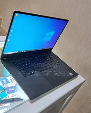 New Laptop Dell Precision 15 3520 32GB Intel Core I7 SSD 512GB