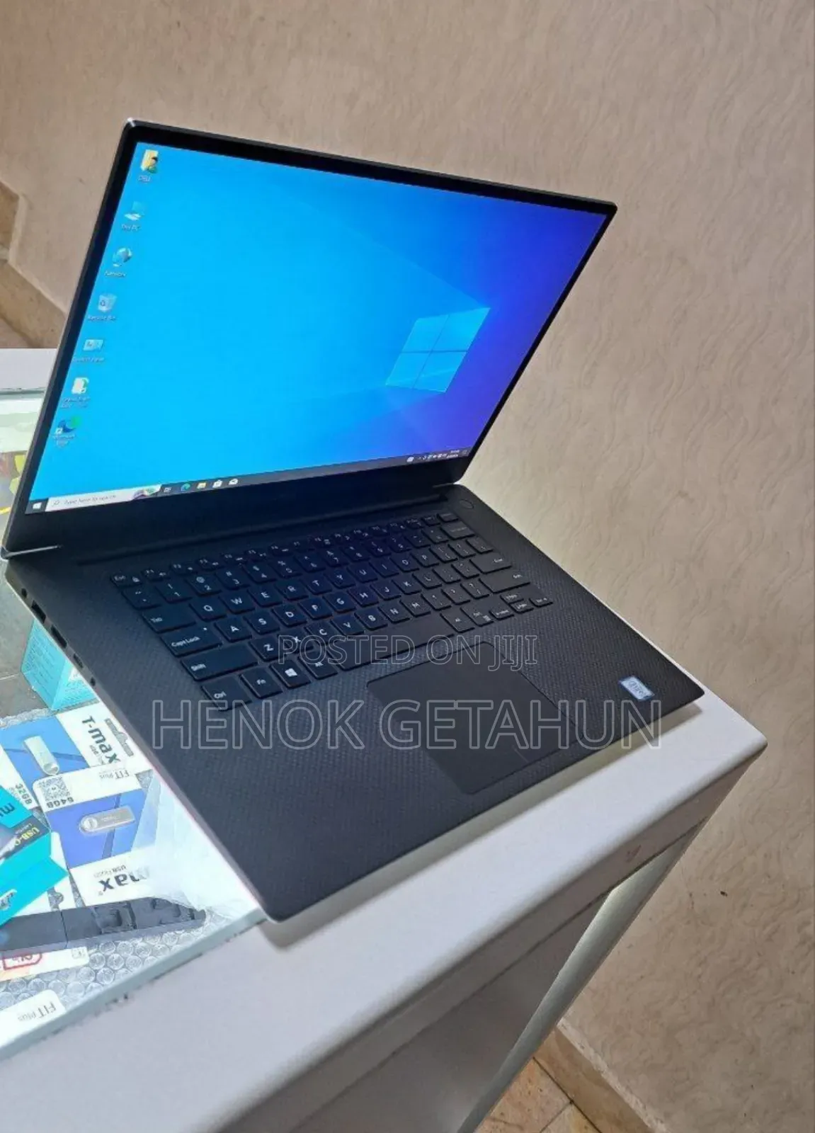 New Laptop Dell Precision 15 3520 32GB Intel Core I7 SSD 512GB