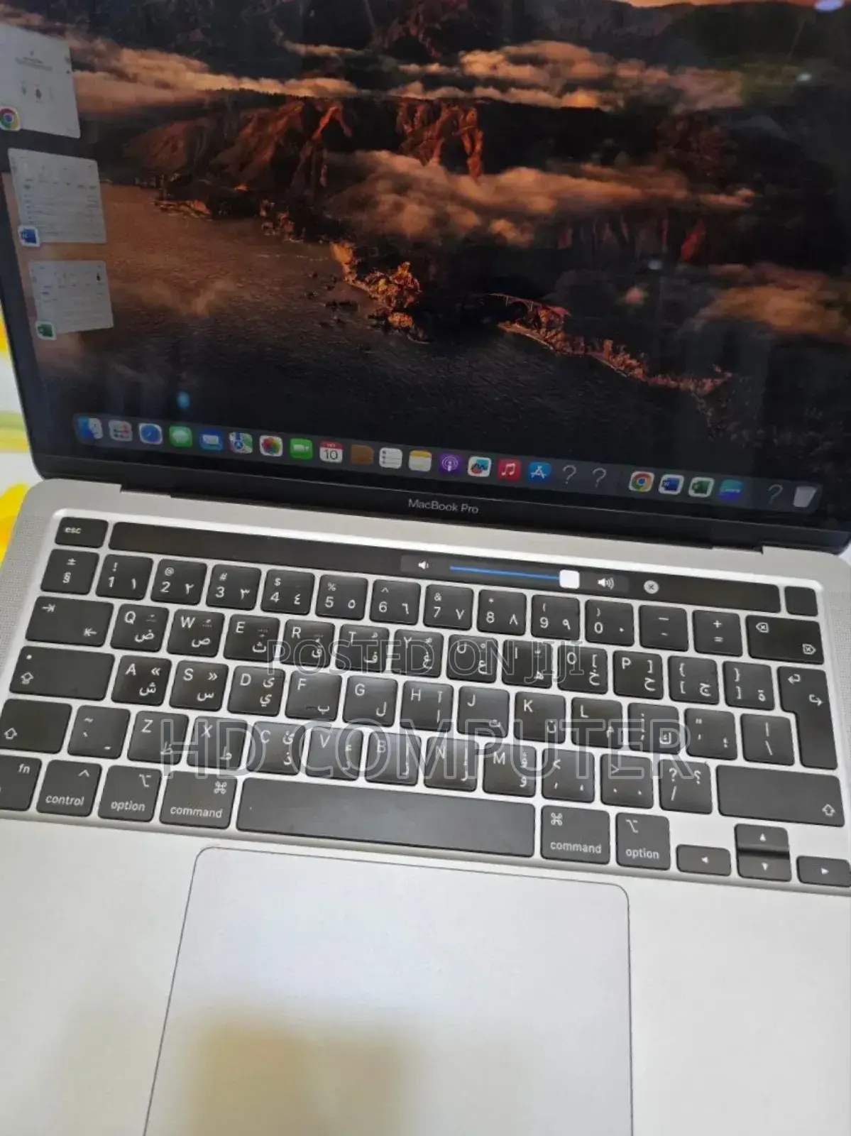 New Laptop Apple MacBook Pro M1 8GB Intel Core I9 SSD 256GB