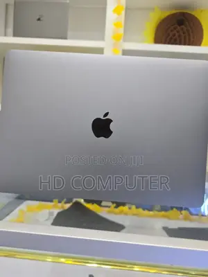 New Laptop Apple MacBook Pro M1 8GB Intel Core I9 SSD 256GB