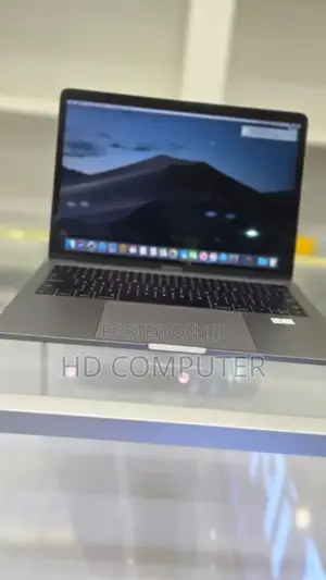 Photo - New Laptop Apple MacBook Air 2017 8GB Intel Core I5 SSD 128GB