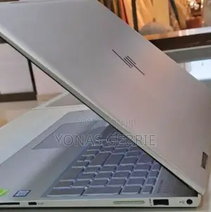 New Laptop HP Envy X360 20GB Intel Core I5 SSD 256GB