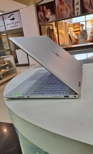 New Laptop HP Envy X360 20GB Intel Core I5 SSD 256GB