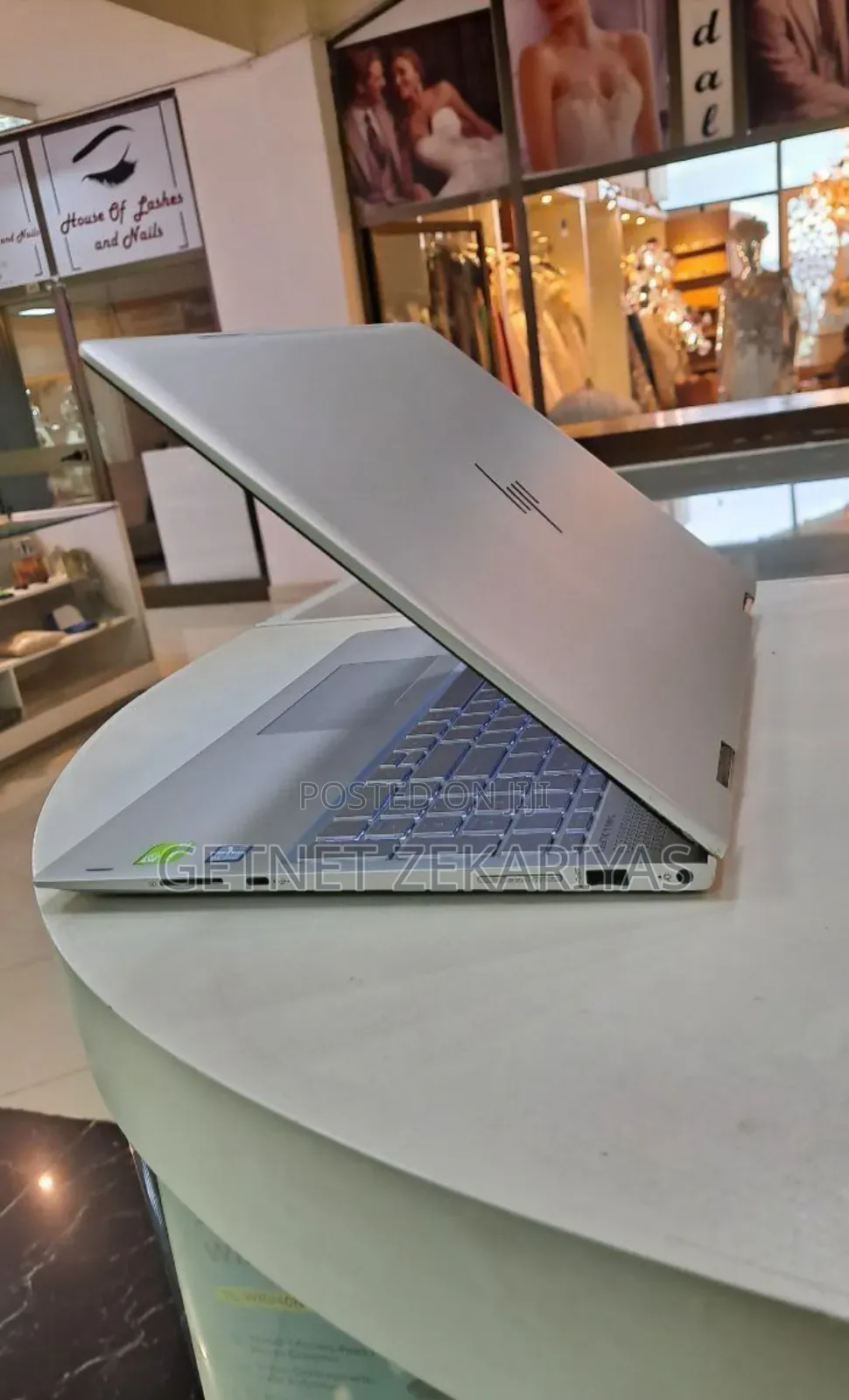 New Laptop HP Envy X360 20GB Intel Core I5 SSD 256GB