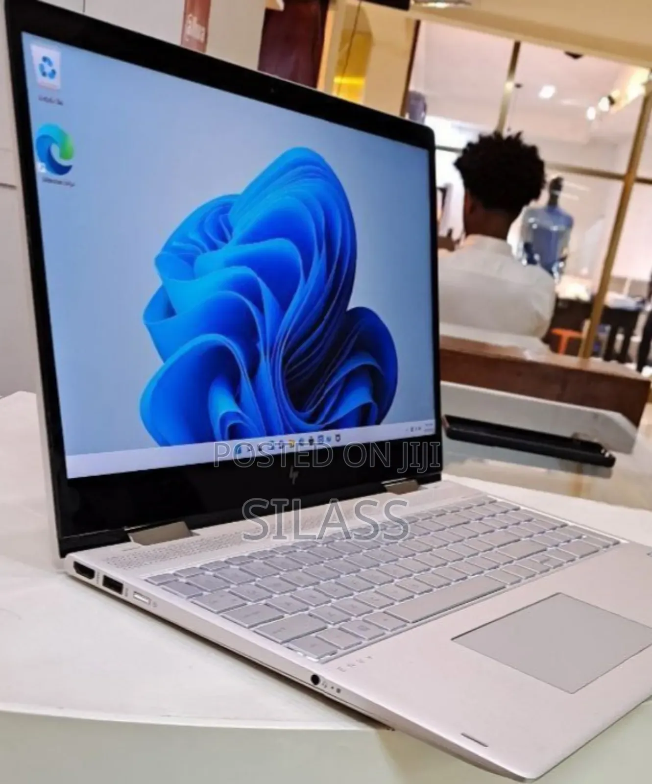 New Laptop HP Envy X360 20GB Intel Core I5 SSD 256GB