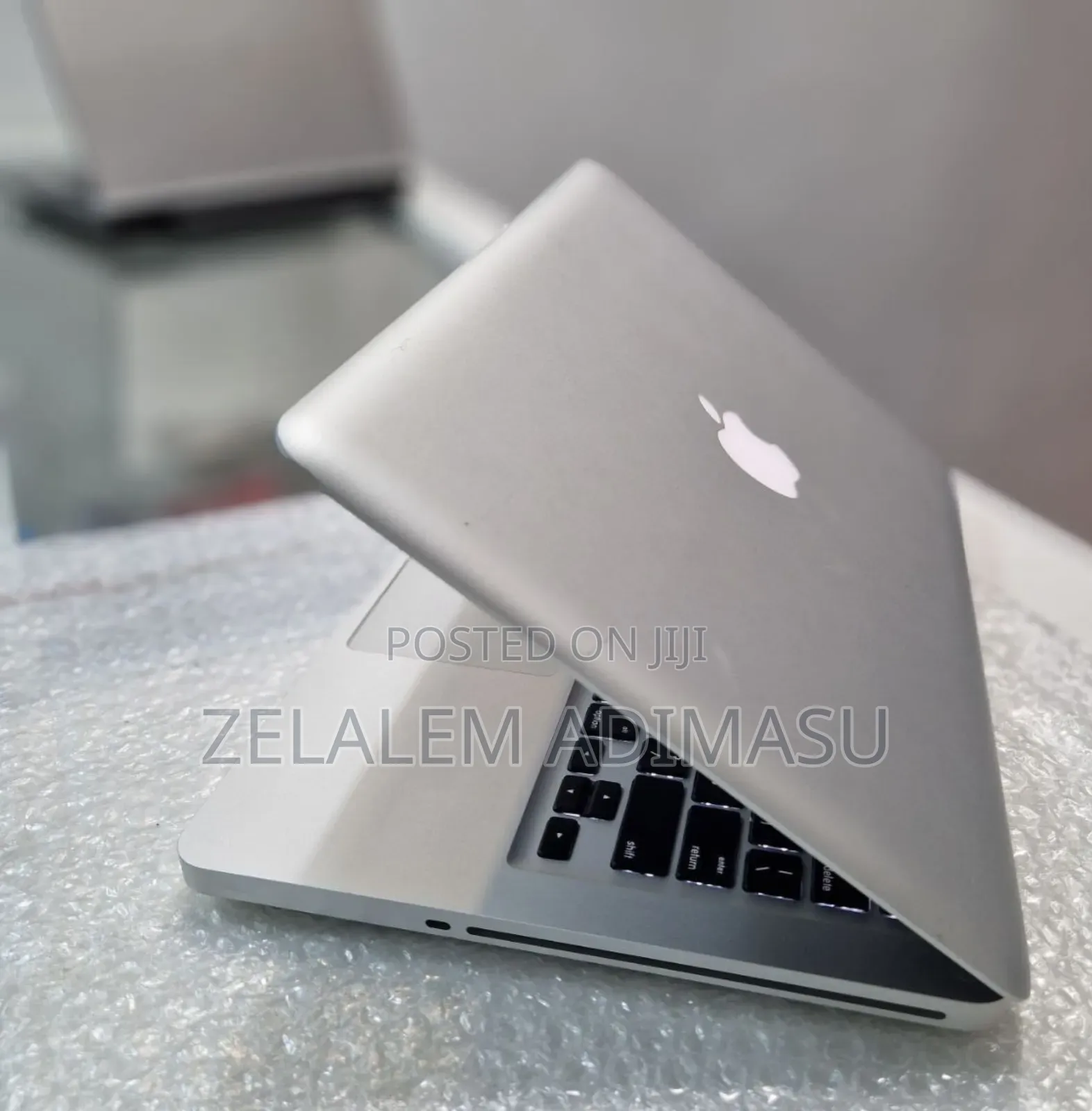 New Laptop Apple MacBook Pro 2012 4GB Intel Core I5 HDD 500GB