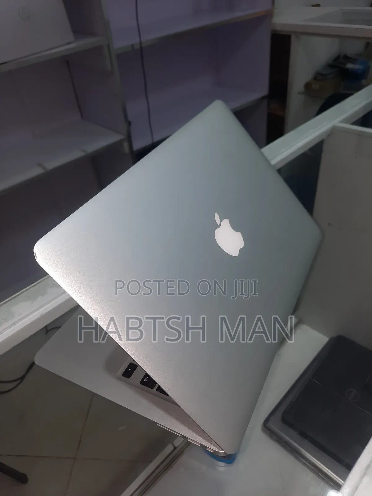 New Laptop Apple MacBook Air 2015 8GB Intel Core I5 SSD 256GB