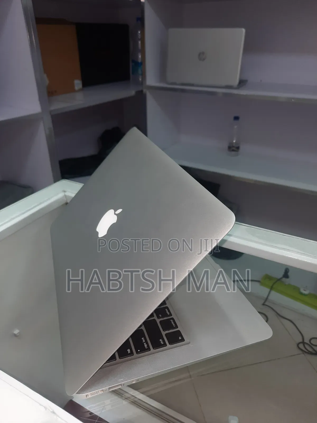New Laptop Apple MacBook Air 2015 8GB Intel Core I5 SSD 256GB