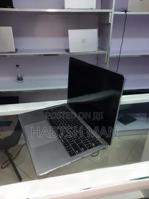 New Laptop Apple MacBook Air 2019 8GB Intel Core I5 SSD 128GB