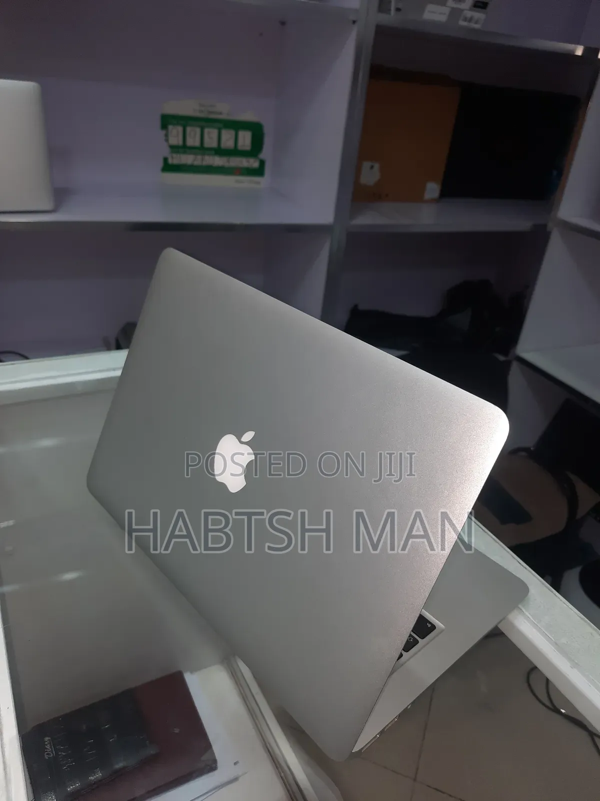 New Laptop Apple MacBook Air 2014 8GB Intel Core I7 SSD 256GB