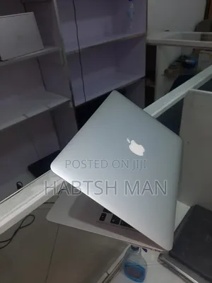 New Laptop Apple MacBook Air 2014 8GB Intel Core I7 SSD 256GB