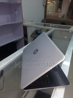 New Laptop HP Pavilion 15 16GB Intel Core I5 SSD 1T