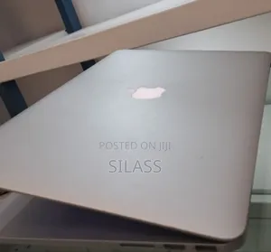 New Laptop Apple MacBook Pro 2015 16GB Intel Core I7 SSD 256GB