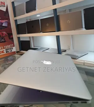 New Laptop Apple MacBook Pro 2015 16GB Intel Core I7 SSD 256GB