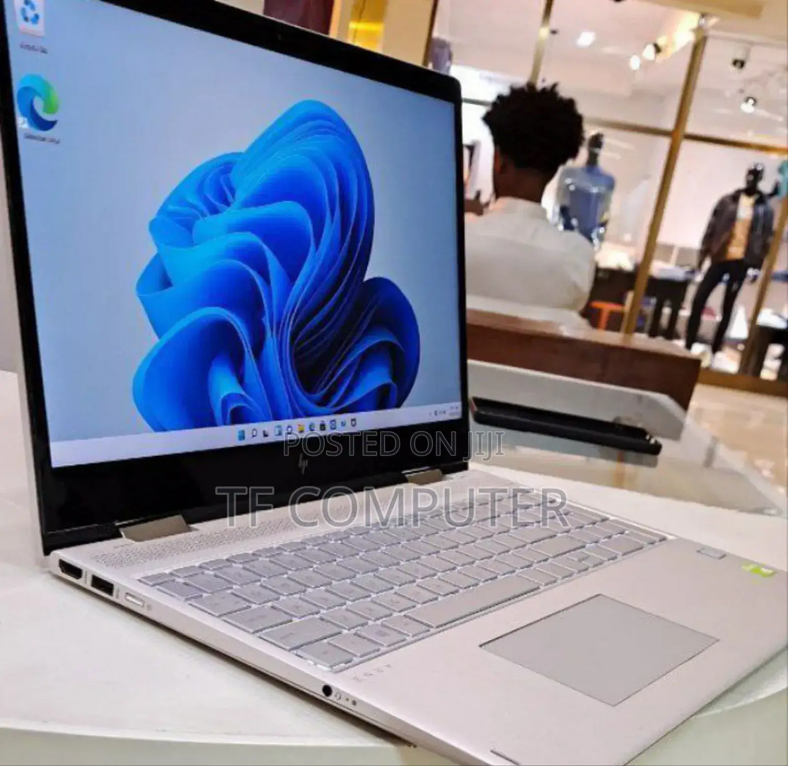 New Laptop HP Envy X360 20GB Intel Core I5 SSD 256GB