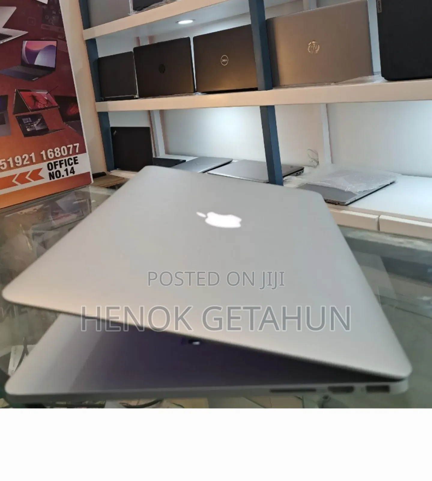 New Laptop Apple MacBook Pro 2015 16GB Intel Core I7 SSD 256GB