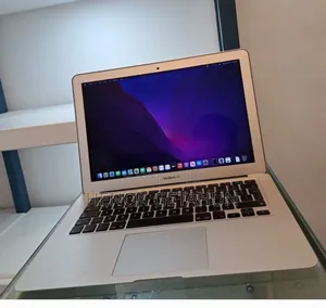 New Laptop Apple MacBook Pro 2017 8GB Intel Core I5 SSD 256GB