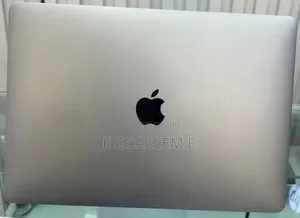 New Laptop Apple MacBook 8GB Intel Core I5 SSD 256GB