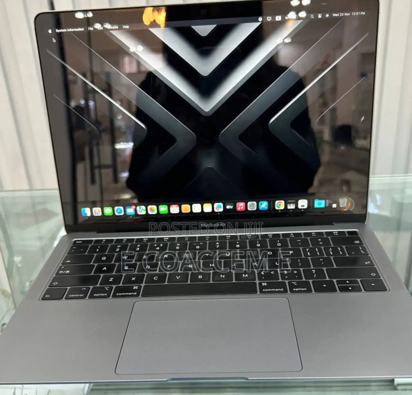 New Laptop Apple MacBook 8GB Intel Core I5 SSD 256GB