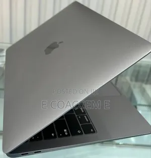 New Laptop Apple MacBook 8GB Intel Core I5 SSD 256GB