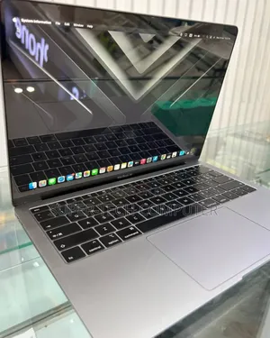 New Laptop Apple MacBook Air 2019 8GB Intel Core I5 SSD 256GB