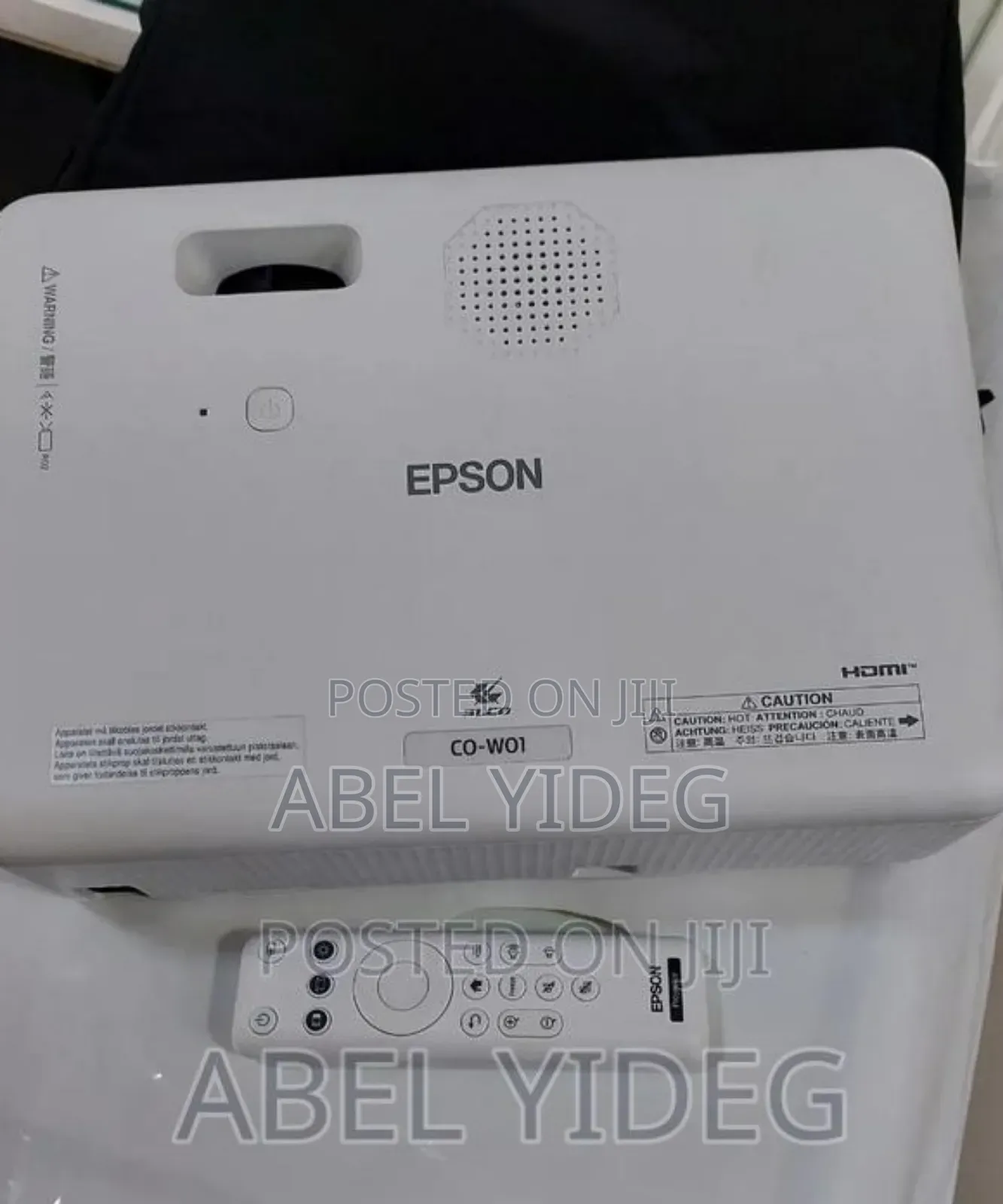 Epson W01 Pprojector