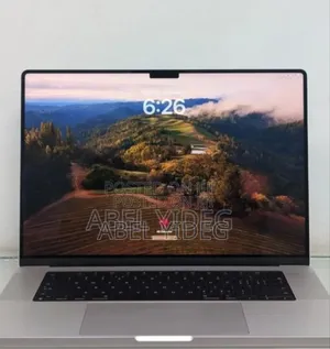 New Laptop Apple MacBook 18GB Apple M3 Pro SSD 1T