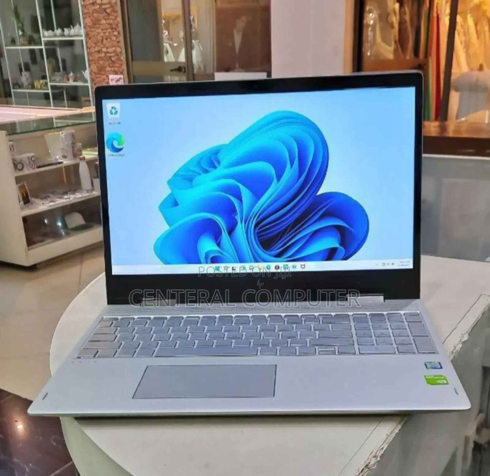 New Laptop HP Envy 14t 16GB Intel Core I7 SSD 512GB