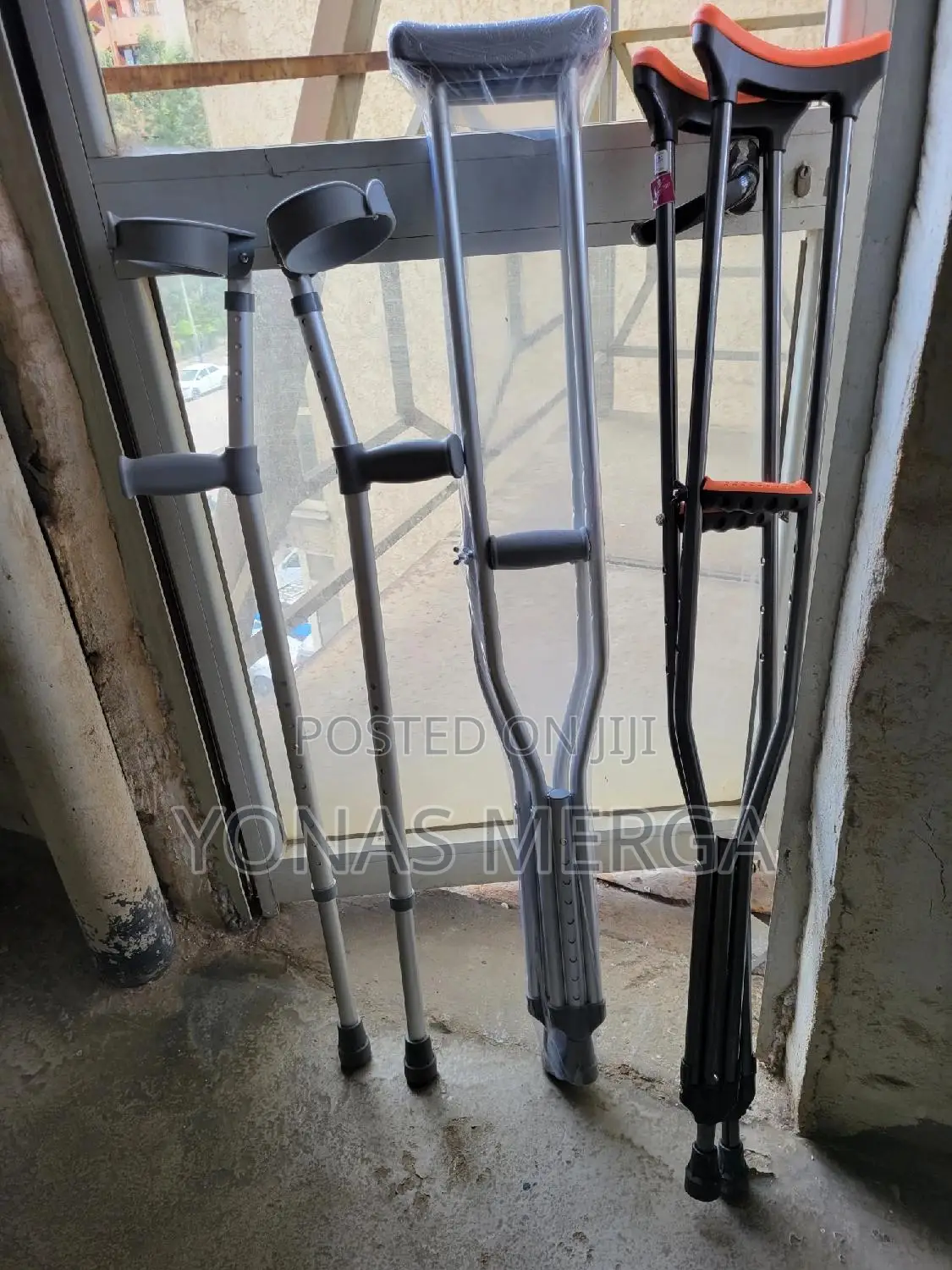 Bilateral Crutches/ክራንች0kranch Rehaid Elbow Crutch Wiz Strap