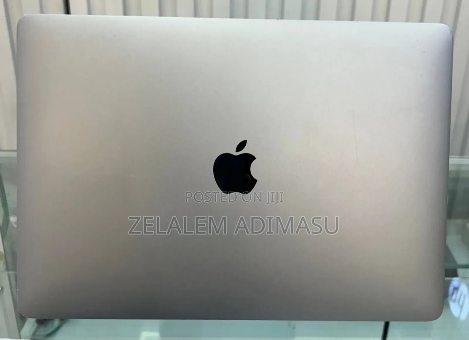 New Laptop Apple MacBook Air 2019 8GB Intel Core I5 SSD 256GB