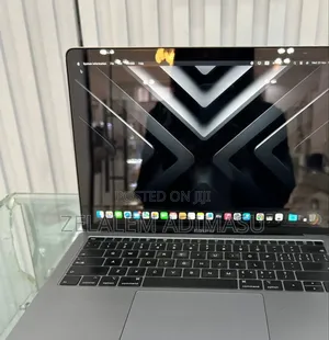 New Laptop Apple MacBook Air 2019 8GB Intel Core I5 SSD 256GB