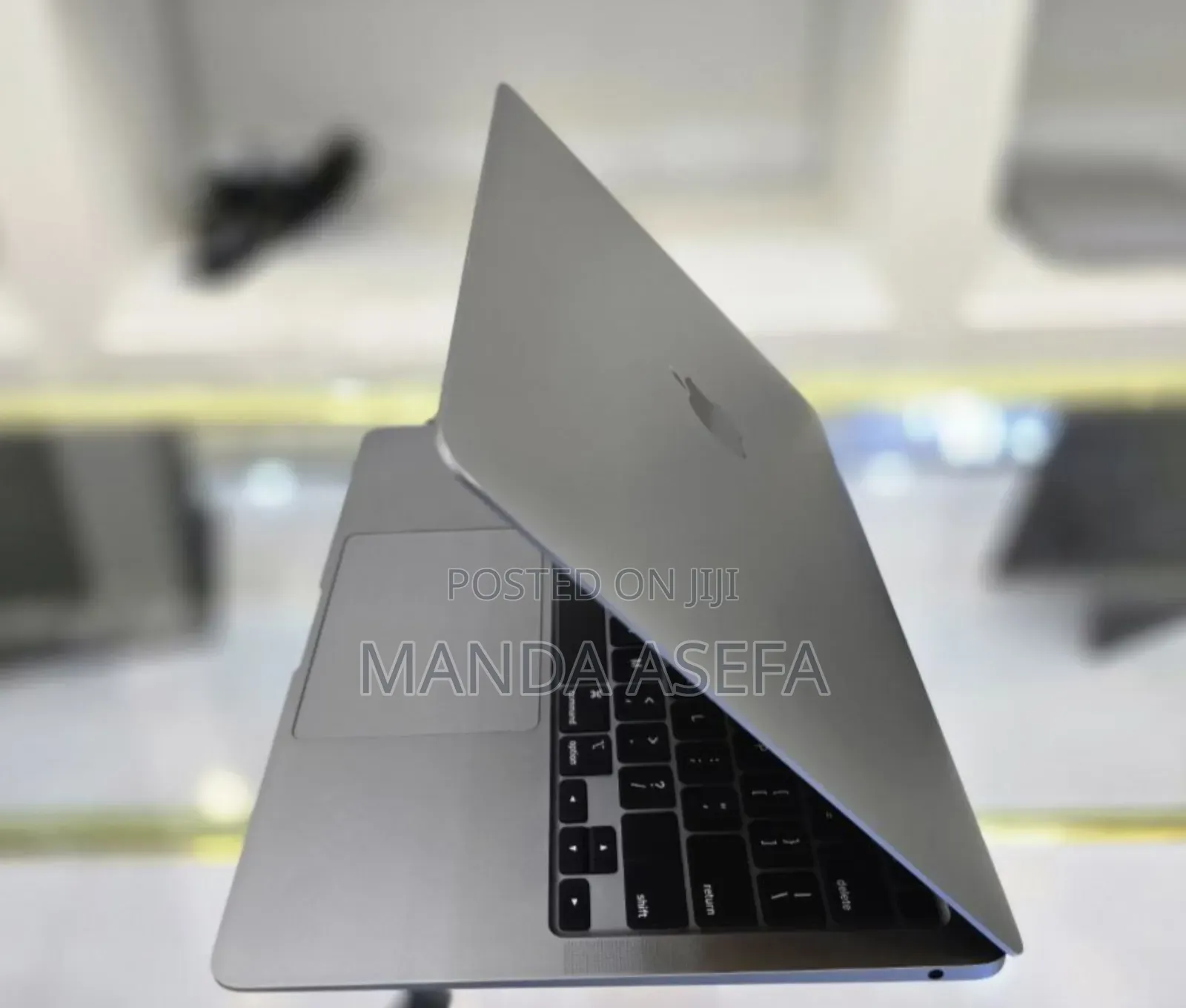 New Laptop Apple MacBook Air 8GB Apple M1 SSD 256GB