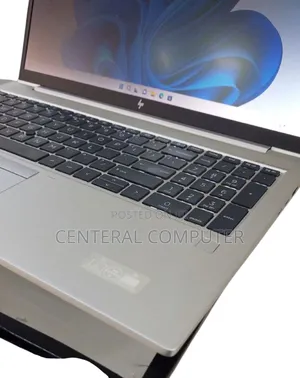 New Laptop HP EliteBook 1040 G8 16GB Intel Core I7 SSD 512GB