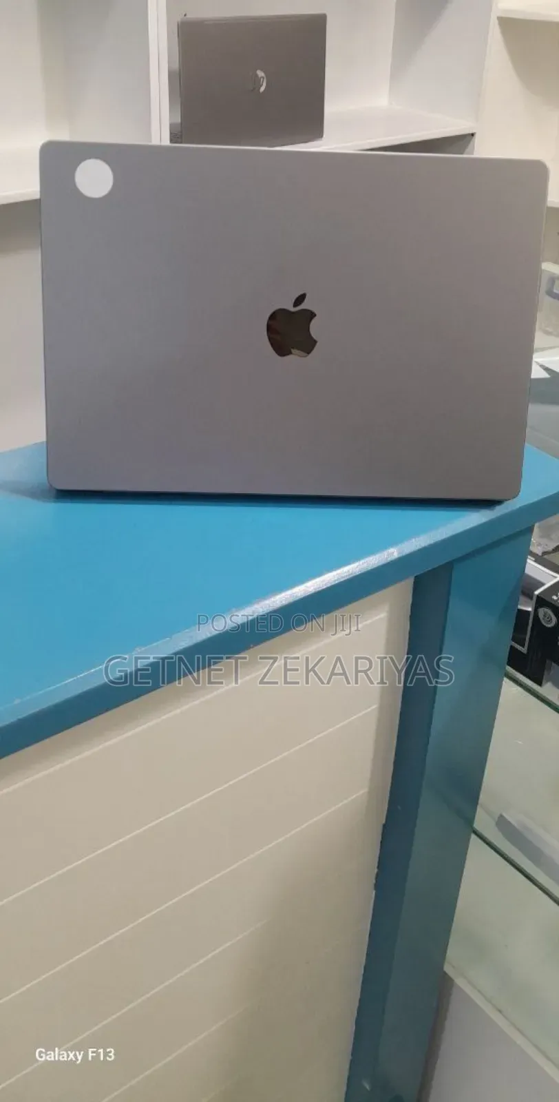 New Laptop Apple MacBook Pro M1 16GB Apple M1 Pro SSD 1T