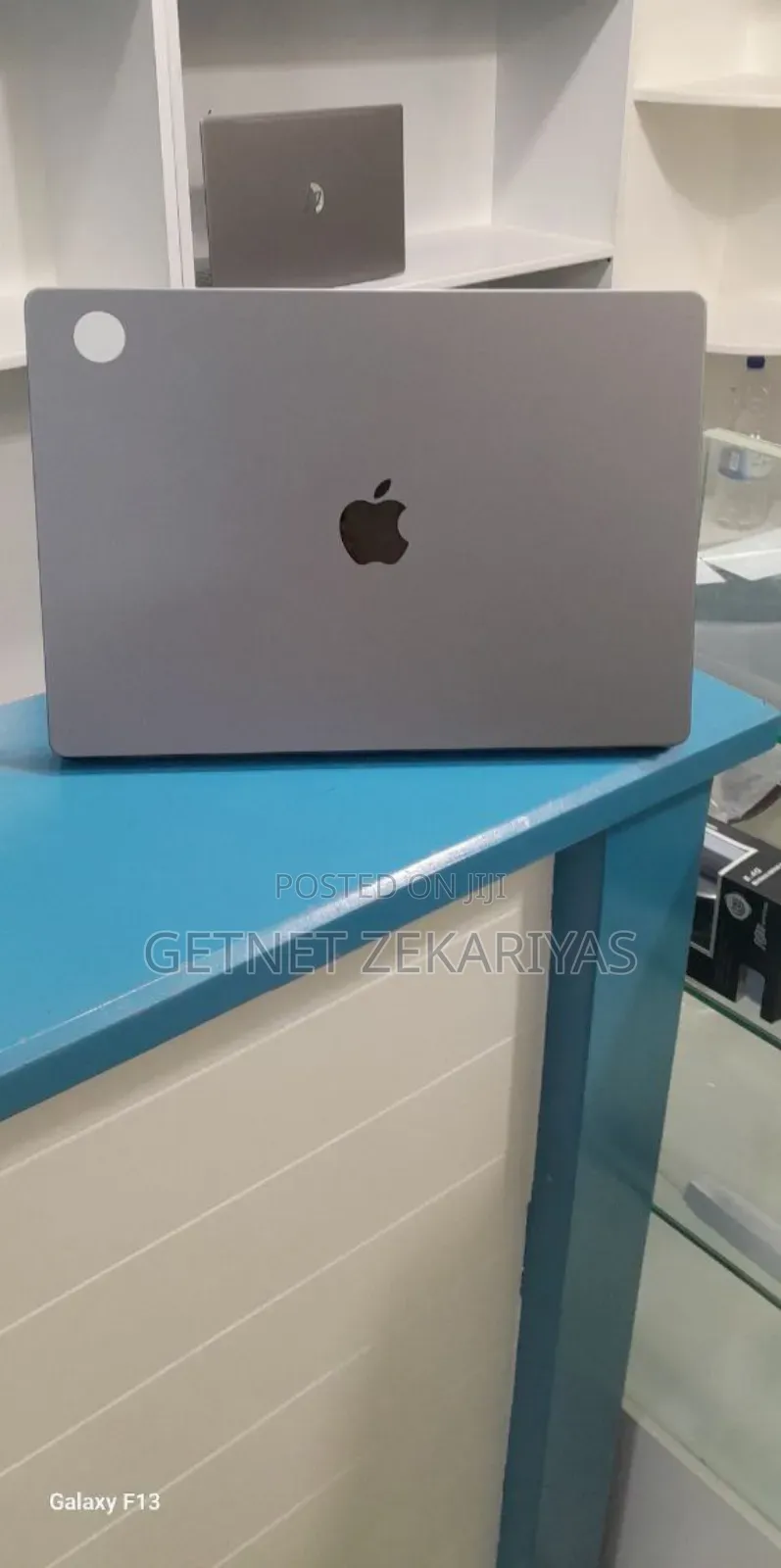 New Laptop Apple MacBook Pro M1 16GB Apple M1 Pro SSD 1T