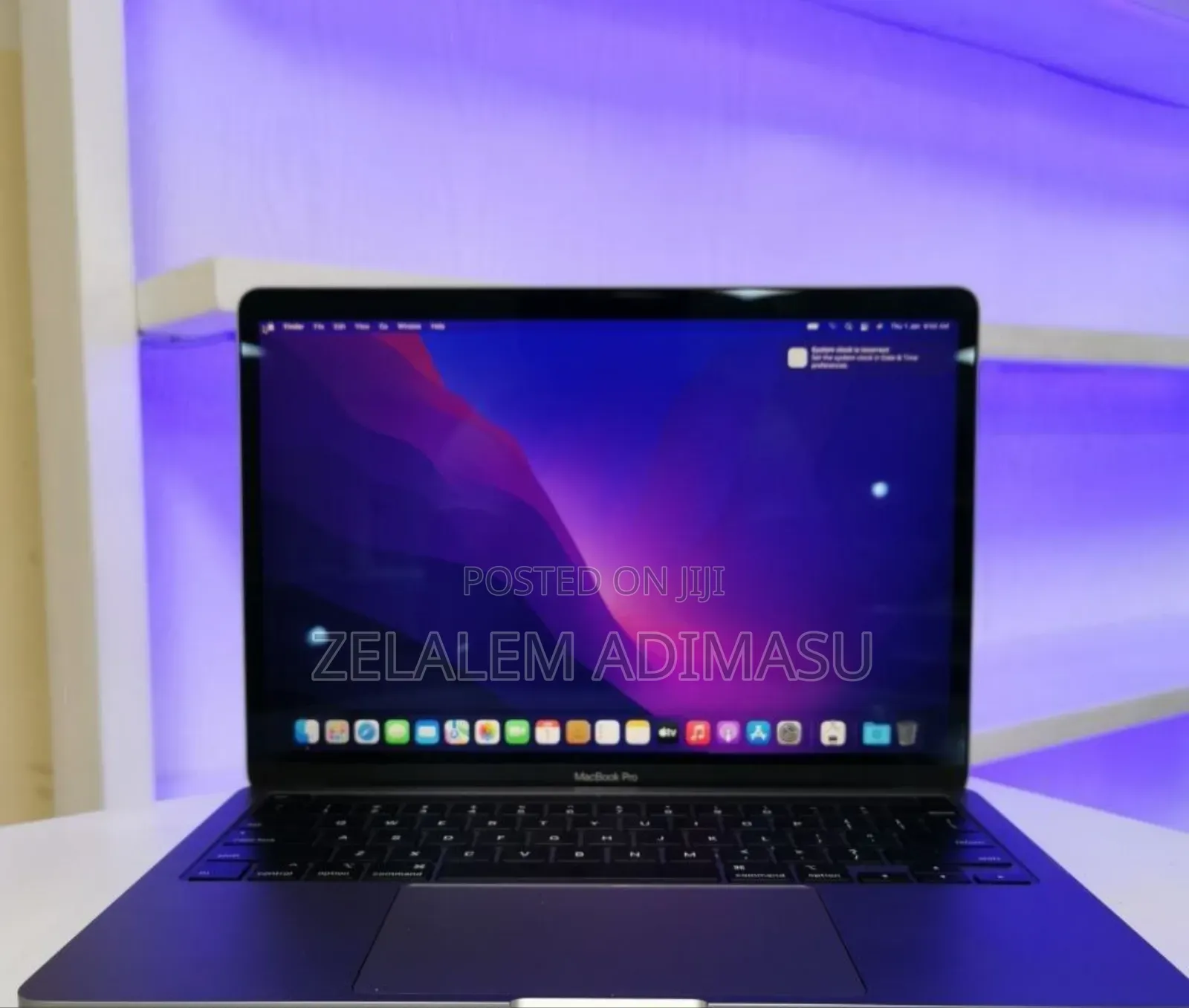 New Laptop Apple MacBook Pro 2019 16GB Intel Core i5 SSD 256GB