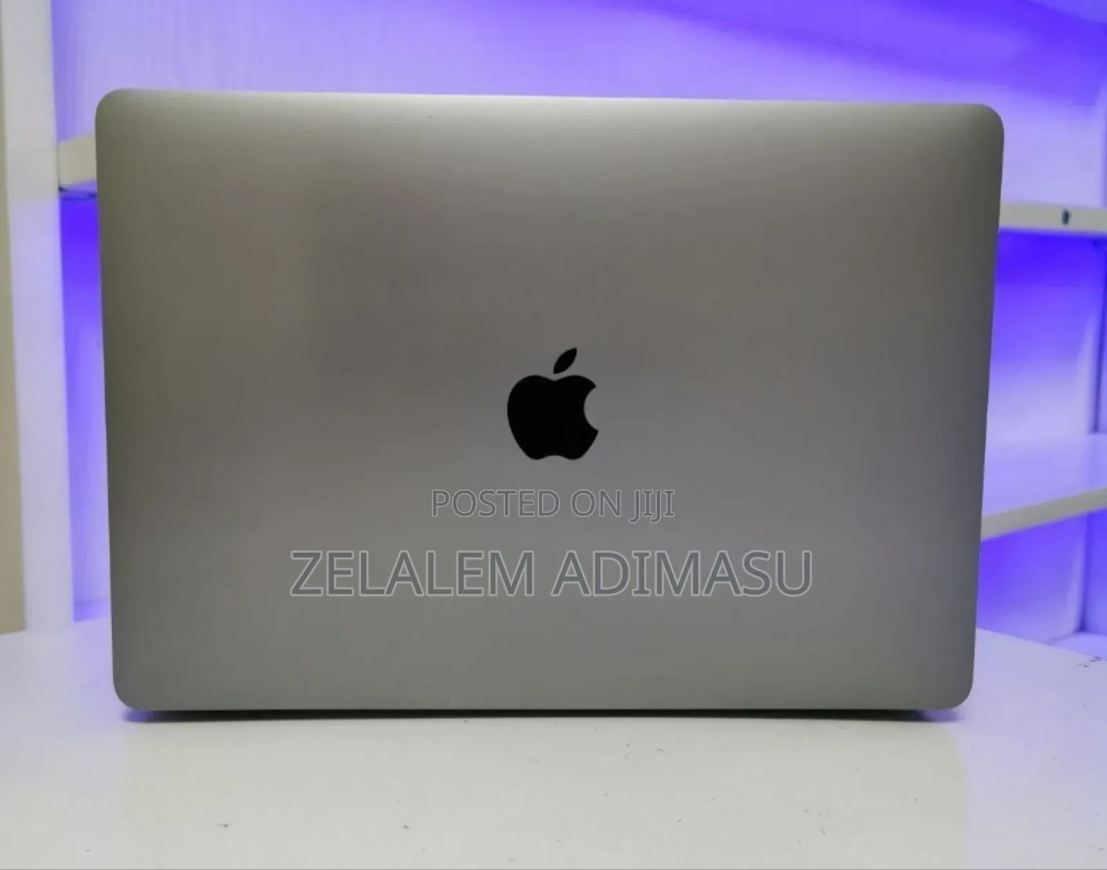 New Laptop Apple MacBook Pro 2019 16GB Intel Core i5 SSD 256GB