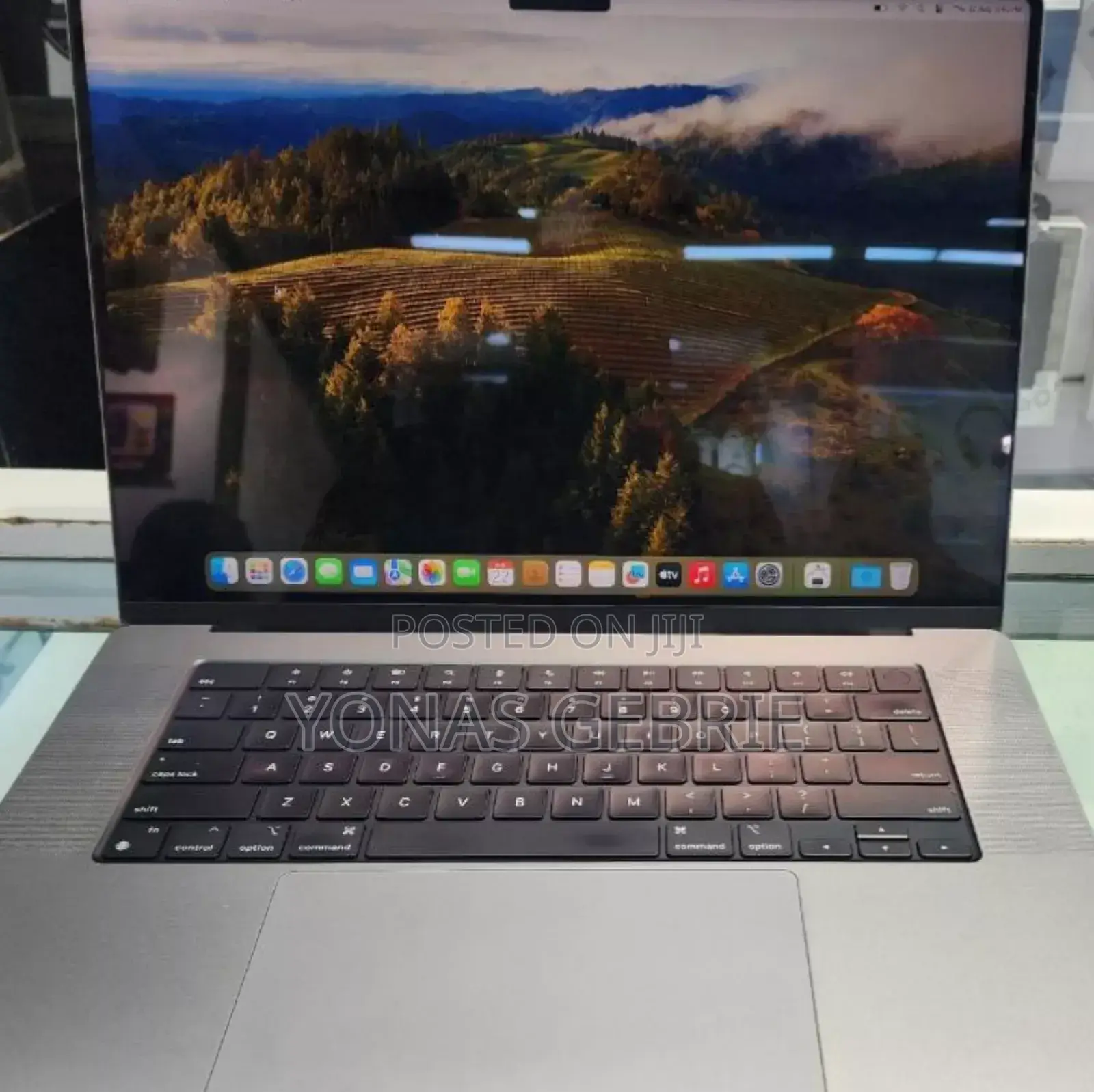 New Laptop Apple MacBook Pro 2021 M1 32GB Apple M2 SSD 1T