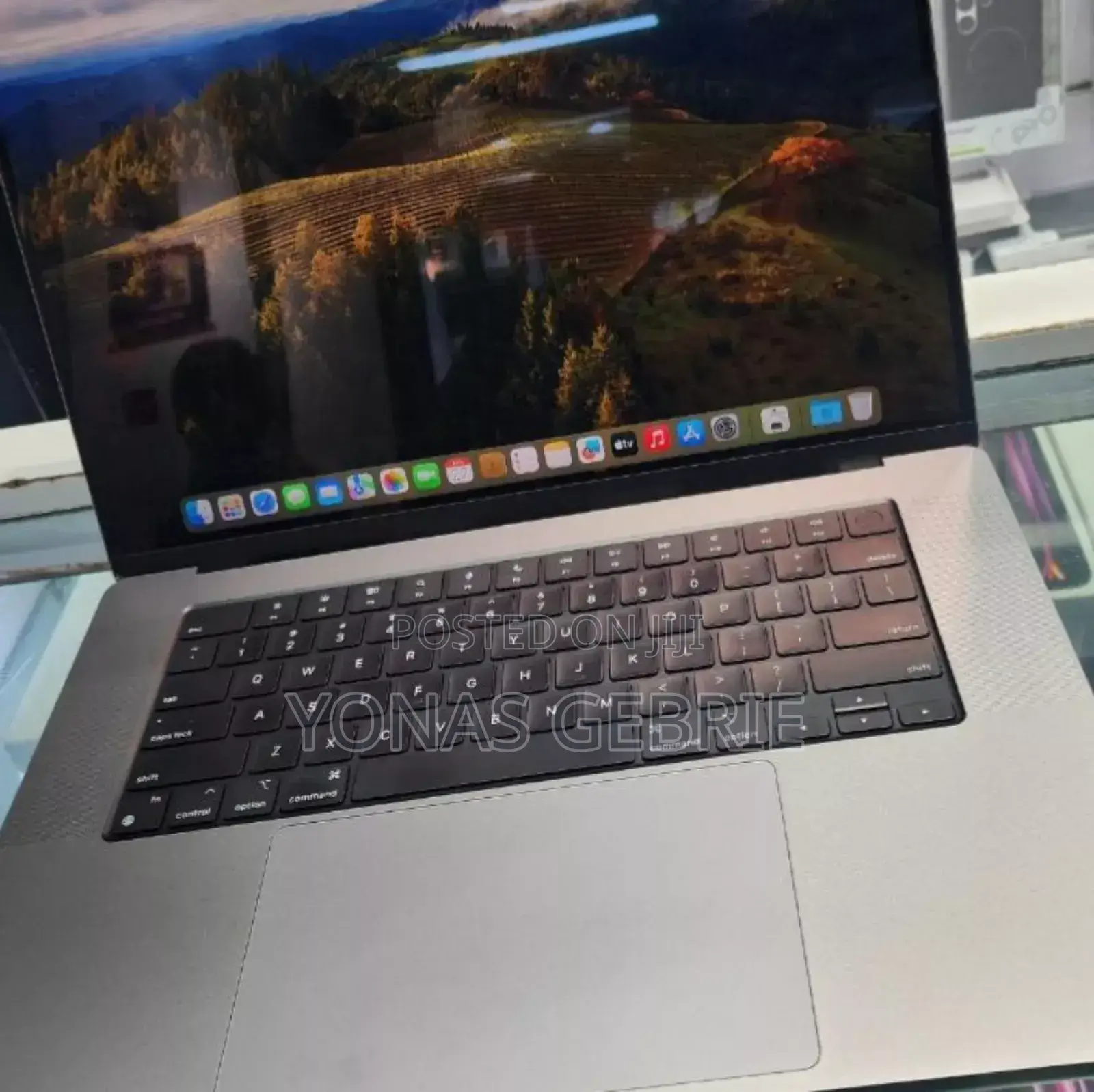 New Laptop Apple MacBook Pro 2021 M1 32GB Apple M2 SSD 1T