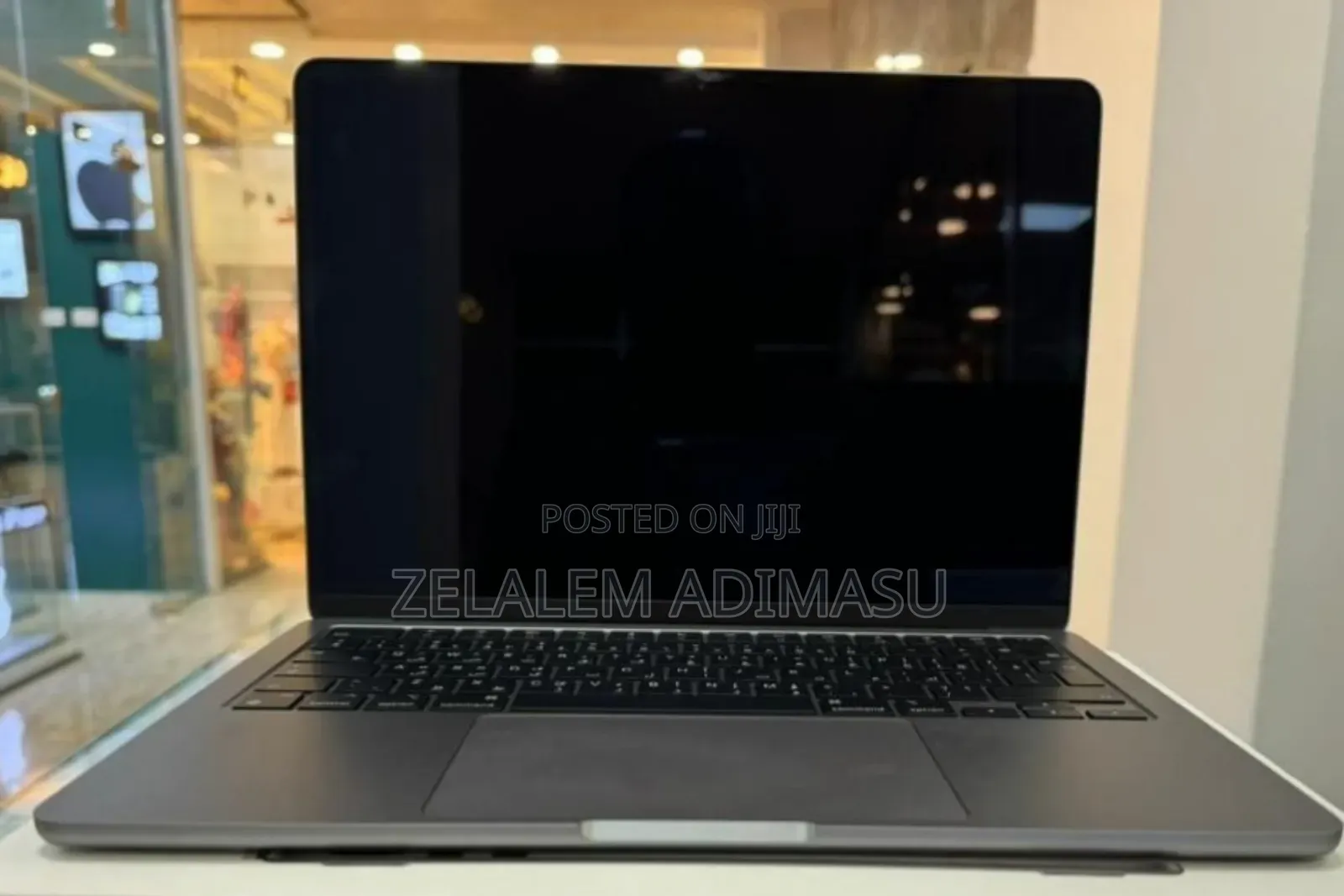 New Laptop Apple MacBook Air 2022 M2 8GB Intel Core I5 SSD 256GB