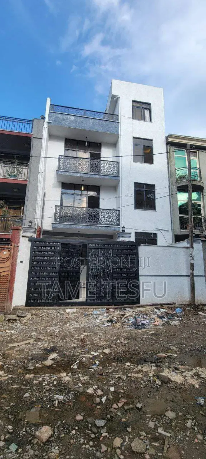 Furnished 6bdrm House in Lebu, Kirkos for sale